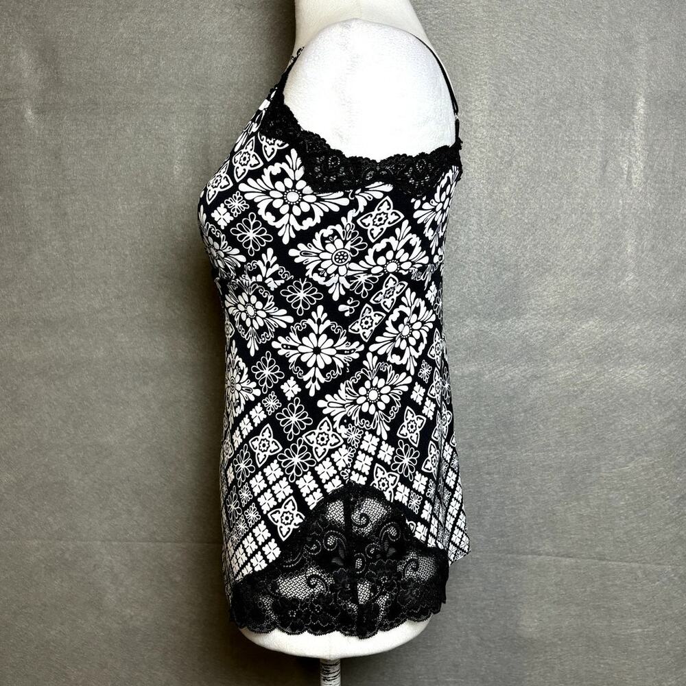 White House Black Market Camisole Top EUC Black White Lace Size Small - Picture 4 of 6